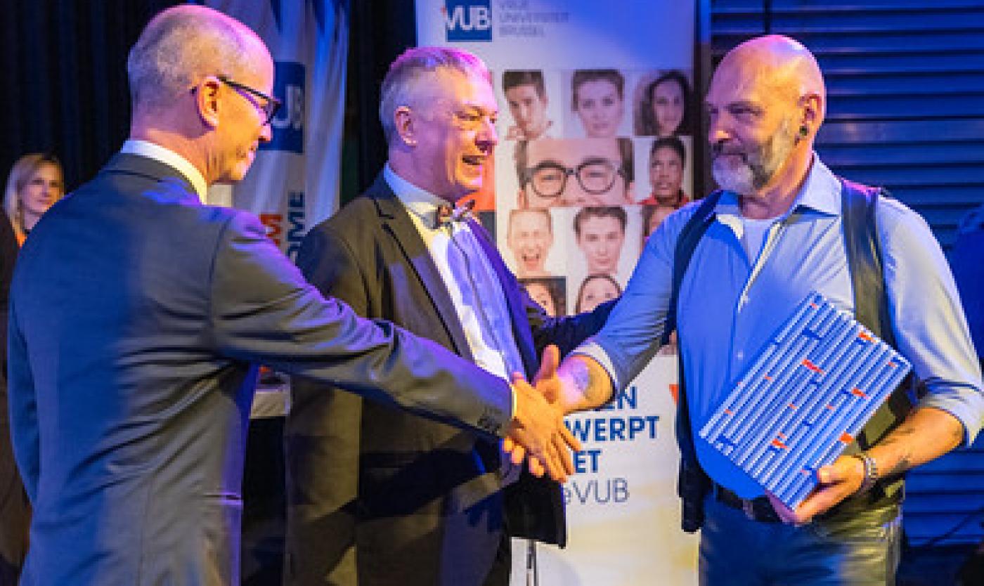 Huldiging tijdens Nieuwjaarszitting Huldiging tijdens Nieuwjaarszitting